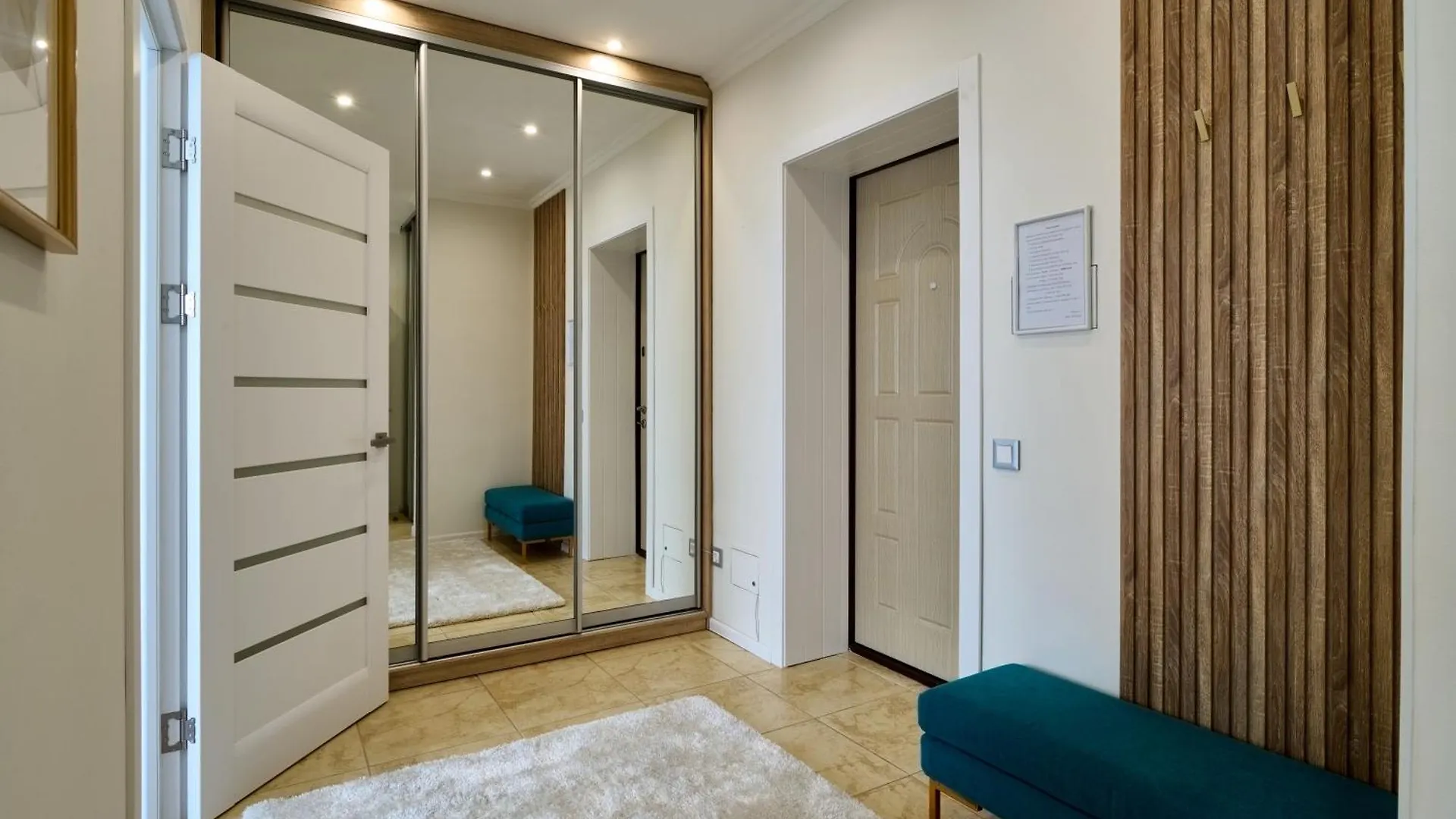 Сozy Kiev Apartment Str Chernovola